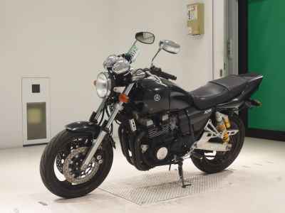 Yamaha XJR400 2010