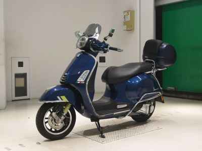 Vespa GTS 300 Super 2024
