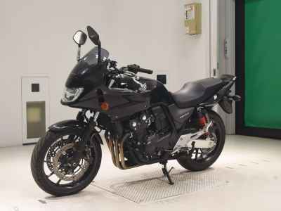 Honda CB400 Super Boldor 2020