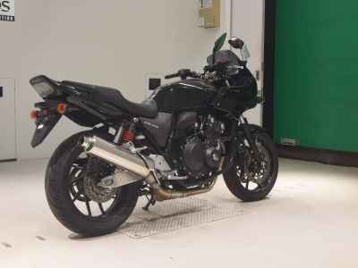 Honda CB400 Super Boldor 2020