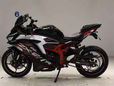 Kawasaki Ninja ZX-25R KRT Edition 2021