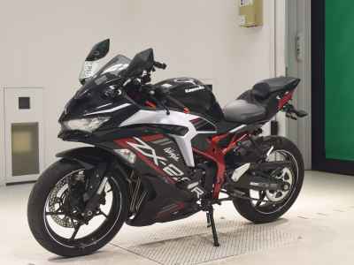 Kawasaki Ninja ZX-25R KRT Edition 2021