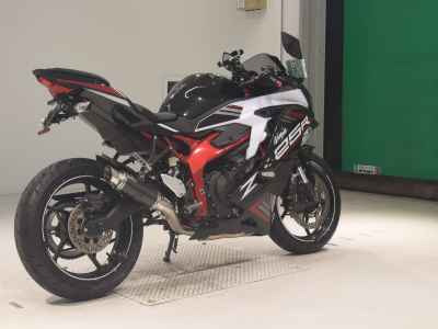 Kawasaki Ninja ZX-25R KRT Edition 2021