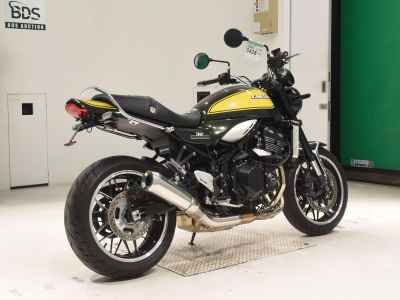 Kawasaki Z900RS 2023