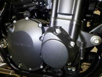 Honda CB1300SF 2025