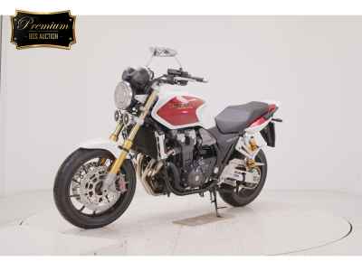 Honda CB1300SF 2025