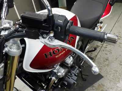 Honda CB1300SF 2025