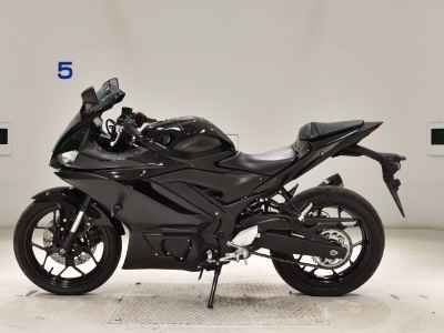 Yamaha YZF-R3 2024