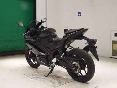 Yamaha YZF-R3 2024