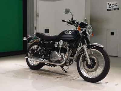 Kawasaki W800 2022