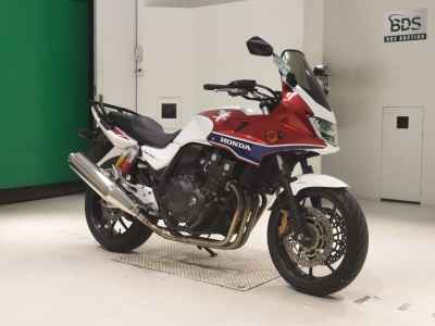 Honda CB400 Super Boldor 2017