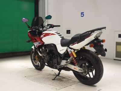 Honda CB400 Super Boldor 2017