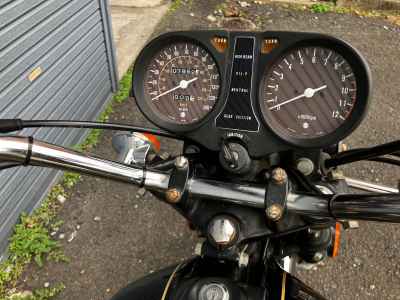 Suzuki GS550E 2023