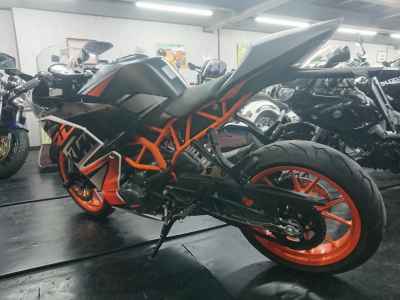 KTM RC 390 2015