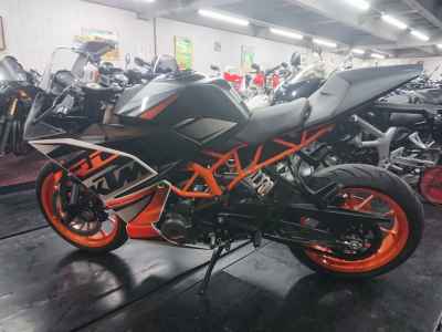 KTM RC 390 2015