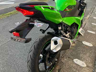 Kawasaki Ninja 400 KRT Edition 2025
