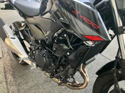 Kawasaki Z400 2025