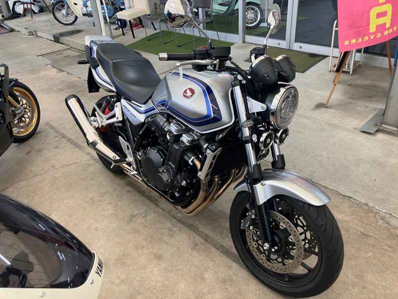 Honda CB1300SF 2023