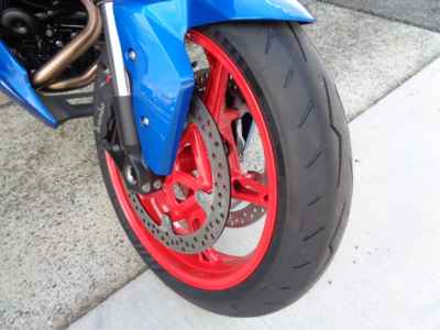 BMW F900R 2025