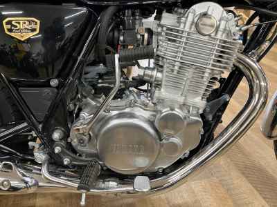 Yamaha SR400 2021