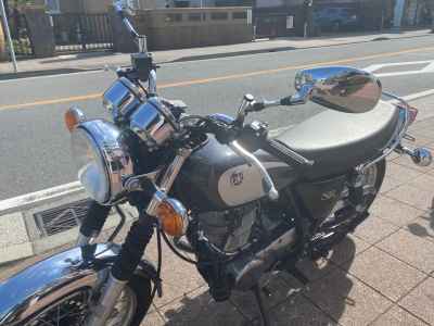 Yamaha SR400 2021