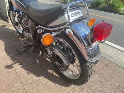 Yamaha SR400 2021