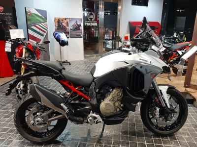 Ducati Multistrada V4 2025