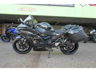 Kawasaki Ninja H2 SX 2018