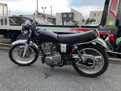 Yamaha SR400 2020