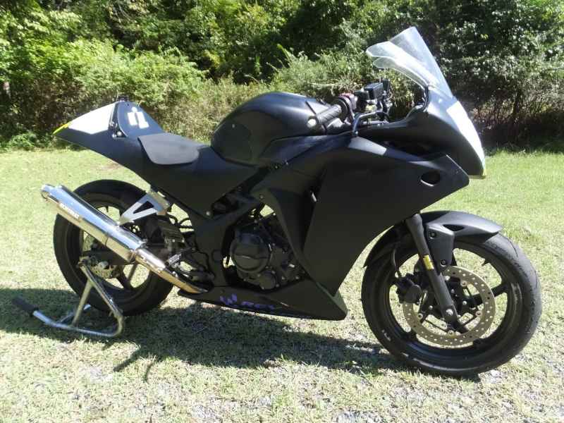 Honda CBR250R 2011