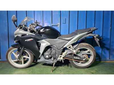 Honda CBR250R 2011