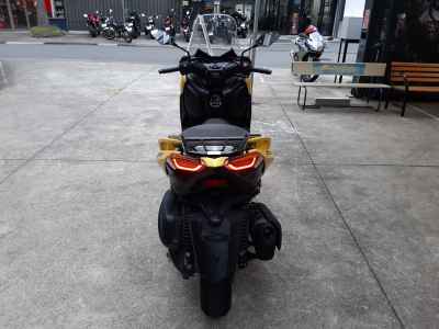 Yamaha XMAX 250