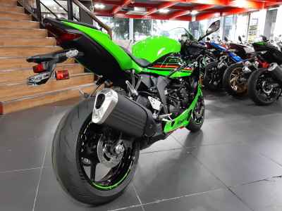 Kawasaki Ninja ZX-6R 2025