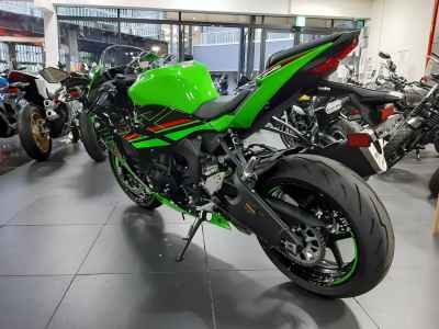 Kawasaki Ninja ZX-6R 2025