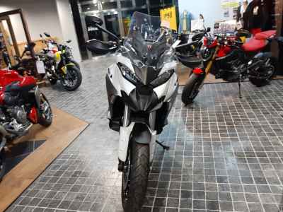 Ducati Multistrada V4 2025
