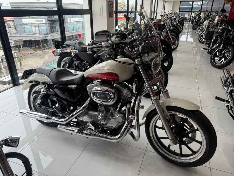 Harley-Davidson Sportster XL883R 2011