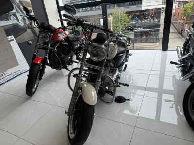 Harley-Davidson Sportster XL883R 2011