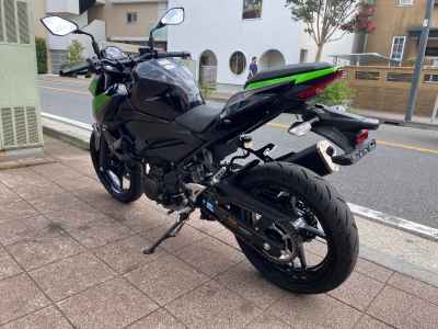 Kawasaki Z400 2021