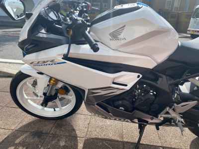 Honda CBR250RR 2023