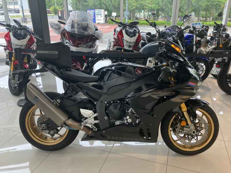 Honda CBR1000RR-R FB SP 2023
