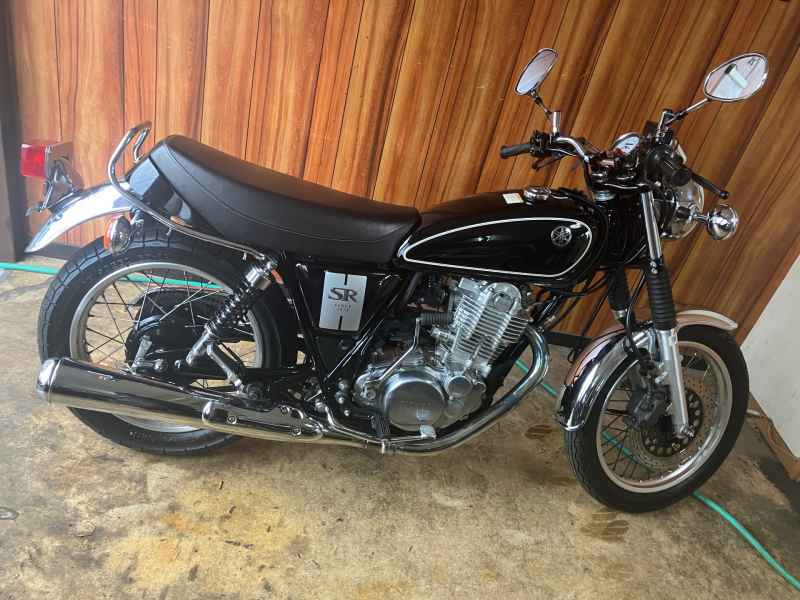 Yamaha SR400 2020