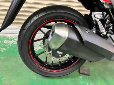 Suzuki GSR250