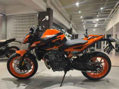 KTM 890 Duke GP 2023