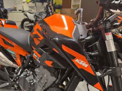 KTM 890 Duke GP 2023