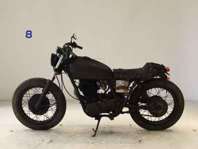 Yamaha SR400