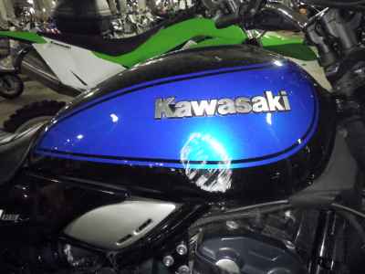 Kawasaki Z900RS 2023