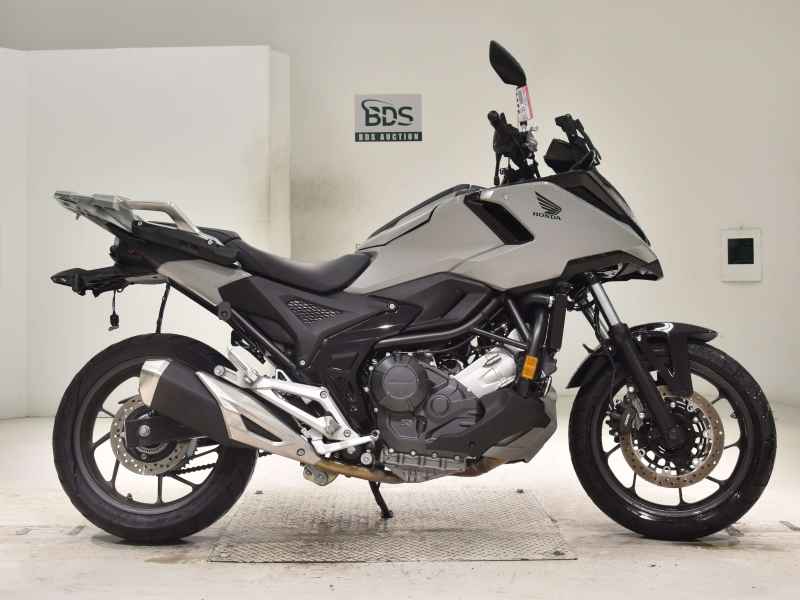 Honda NC750X 2025