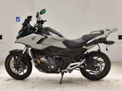 Honda NC750X 2025
