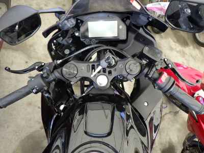 Yamaha YZF-R25