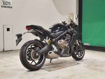 Honda CB650R 2021